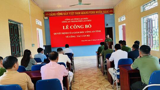 <a href="/tin-tuc-su-kien/tin-kinh-te-chinh-tri" title="Tin Kinh tế - Chính trị" rel="dofollow">Tin Kinh tế - Chính trị</a>